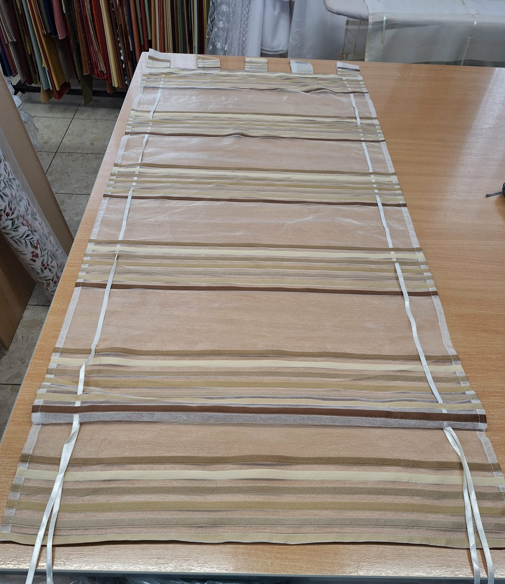 Római roló barna-bézs 