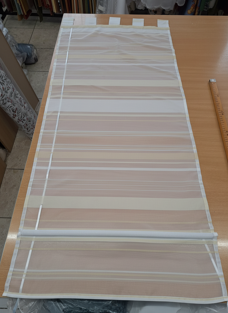 Római roló krém csíkos 