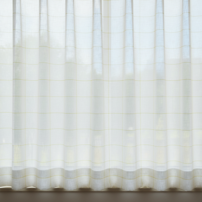 Caroline_yellow_ablak_original