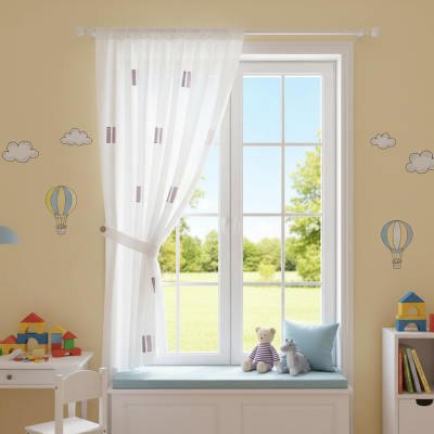 gaby_lila_ablakon_original