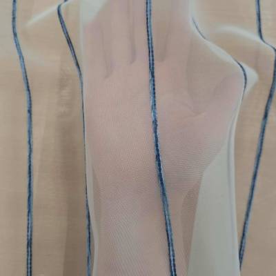 Inessa_kek_fenyatereszto_original