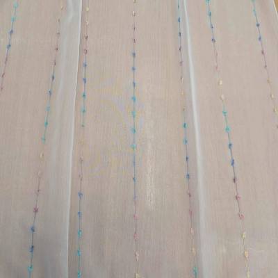 Viktoria_szines_himzett_feher_batiszt_original