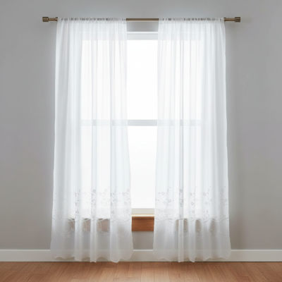 Nelly_batiszt_ablakon_original